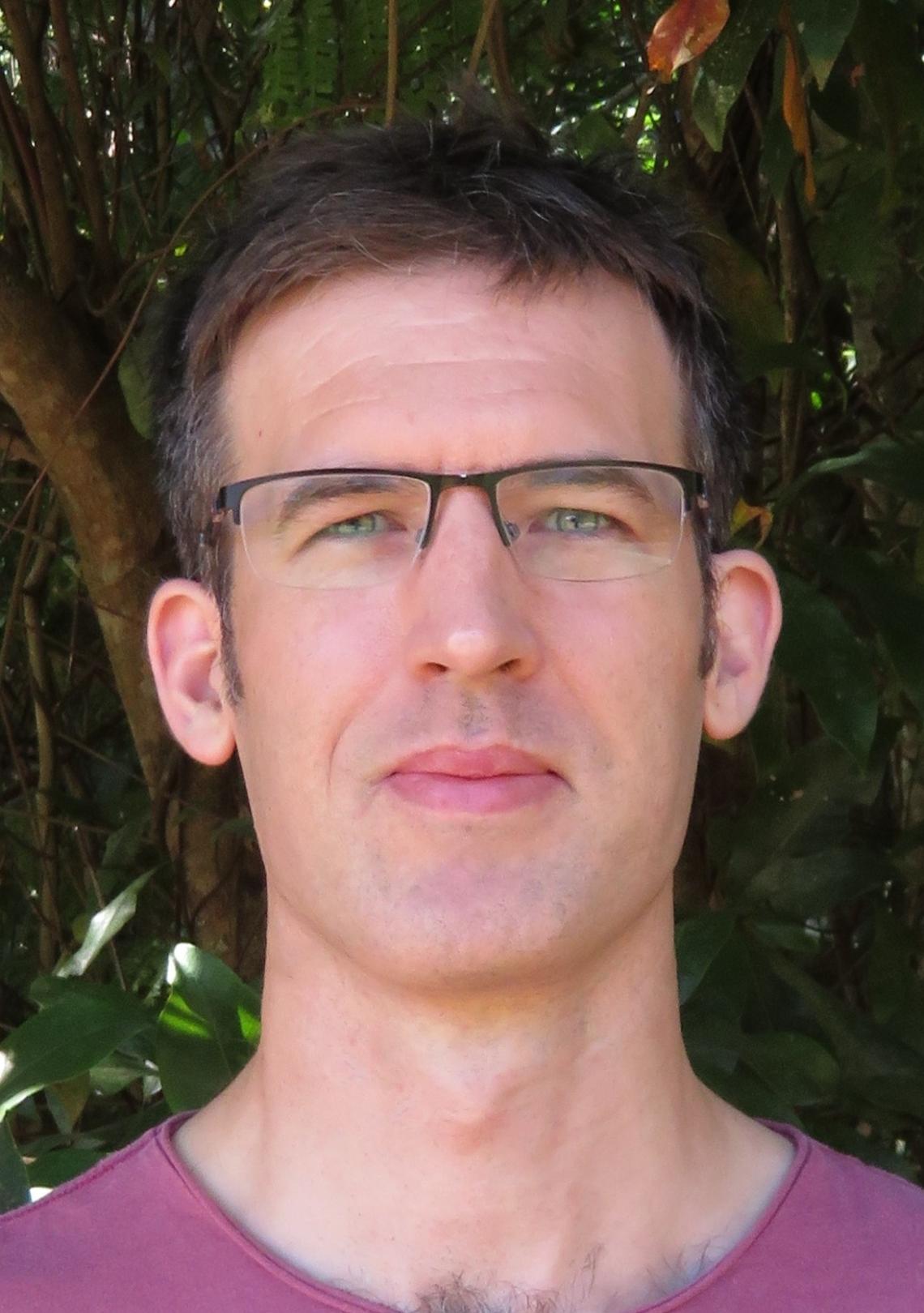 Dr Sean Sloan