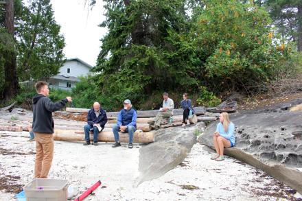 Brian Timmer explaining how to sample to the locals on Thetis Island.